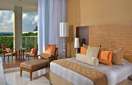 Downtown Hotel | Grand Luxxe Master Room in Mayan Riviera