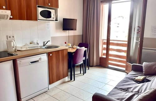 Valberg Hotel | Grand recreational trip! minutes’ walk to Arboretum Marcel Kroenlein