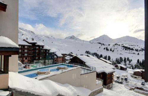 Belle Plagne Apartment | Grand studio-cabine près des pistes, balcon, vue montagne - FR-1-455-214