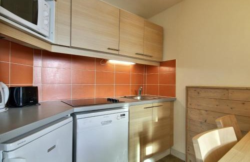 Belle Plagne Apartment | Grand studio-cabine près des pistes, balcon, vue montagne - FR-1-455-214