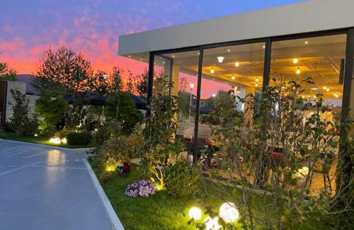 Berat Hotel | Grand White City Hotel