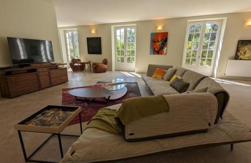 Pranzac House | Grande maison avec piscine privée, wifi et animaux acceptés pour 15 pers. - FR-1-653-282