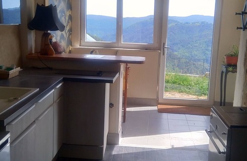 Chalencon House | Grange Rénovée, Avec vue Exceptionnelle