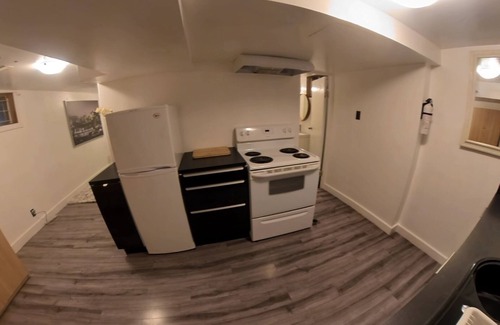 Mission District Apartment | Great basement suite in the Heart of Mission