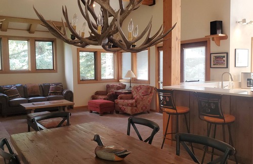 Warm Springs House | GREAT chance for a perfect spot in Ketchum! Late Aug/early Sept dates available!