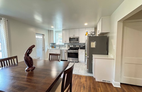 Washington House | Great COZY Entire House in DC near Metro