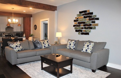 Eastside Promise Neighborhood House | Great Downtown Location! Riverwalk, Pearl, Southtown, Alamodome all close!
