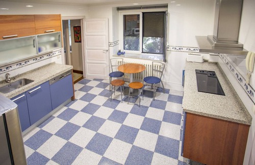 Palencia House | Great estate to enjoy the countryside in the city