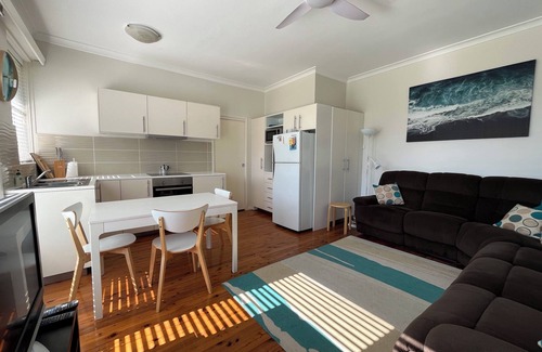 The Entrance Apartment | Great position! Across the road to the beach and a short stroll into town!