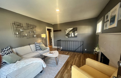 Belltown House | Great Seattle location, 5 minutes to Space needle Perfect home for big groups