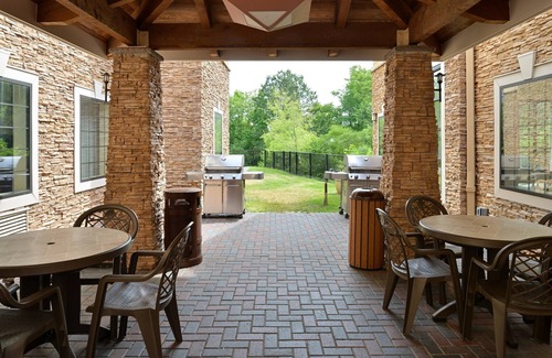 Chesapeake Apartment | Great Studio | Pool & Hot Tub. Your Next Vacation