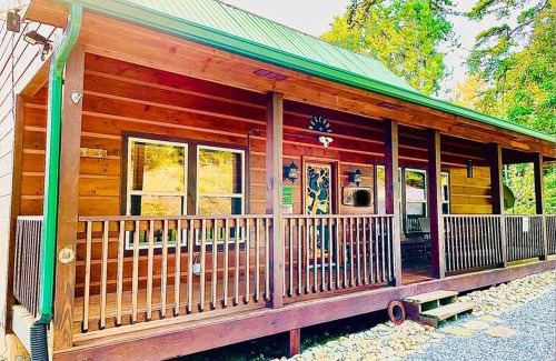 Wears Valley House | Great views-King beds-WIFI-ample parking-games
