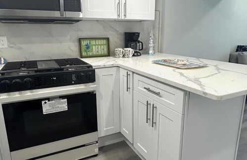 Seaside Heights Condo | Great Winter Rental pricing Re-Model Fantastic 2-Bdrm NorthEnd