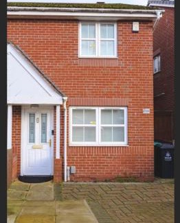 Walsall Apartment | Greatmindz's home away from home