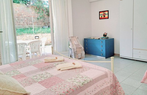 Castiglione della Pescaia Apartment | Greek Blue house by the sea, location Riva del Sole