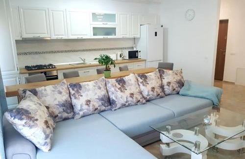 Cisnadie Apartment | Green Garden