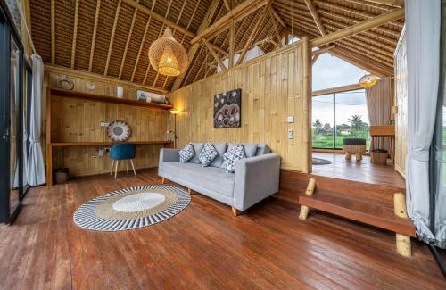 Pejeng Kawan Villa | Green Harmony 1 - Romantic Ricefield Villa - Private Pool