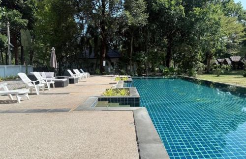 Ao Nang House | Green Haven Villas With Jacuzzi
