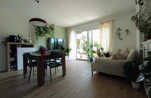 Rozzano Apartment | Green Home