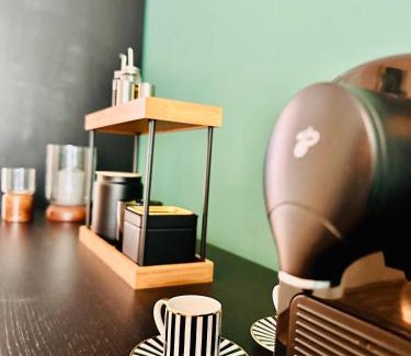 Schottwien Apartment | Green Room