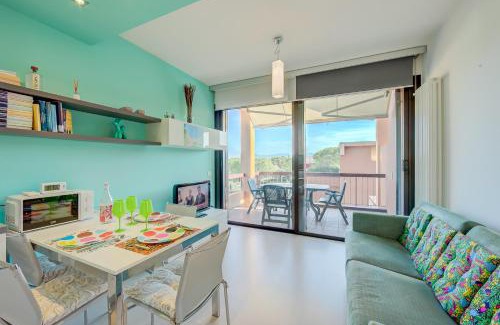 Rivoltella Apartment | Green Tiffany Apartment - Happy Rentals