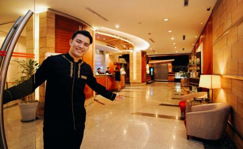 Greenhills Hotel | Greenhills Elan Hotel Modern - Newly Renovated