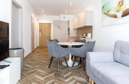 Stare Miasto Apartment | Grey Harmony Apartment by UniqueRent