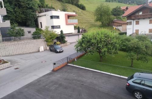 Imsterberg Apartment | Groassehof Haus Gstrein Ferienwohnung 2