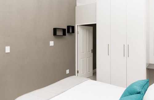 Paarl Apartment | Groenvlei Self Catering Accommodation located in the beautiful town of Paarl, SA