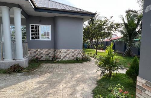 Accra House | Groove Vacation Homes