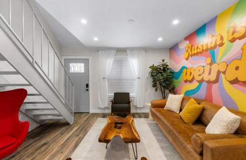 St. Edwards House | Groovy Townhouse near SoCo