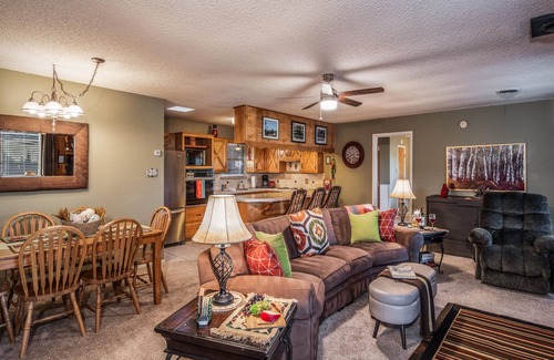 Ruidoso Cabin | Groovy View | Great Location + Outdoor Spaces & Views!