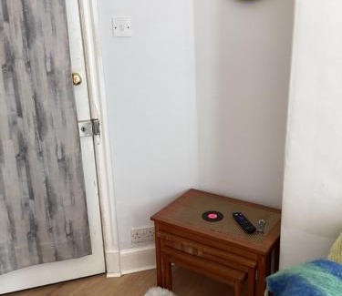 Leith House | Ground floor Appartment shared with host