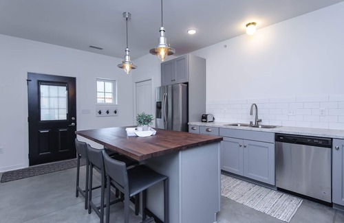 Northrup Condo | Ground Floor. No Stairs, 2bd/2ba, Fully Furnished