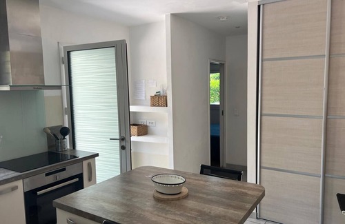 Le Pradet House | Ground floor, walking distance to the sea