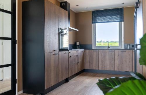 Leons House | Group Getaway in Friesland