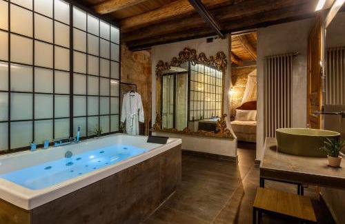 Monte di Pieta Apartment | Guccia home