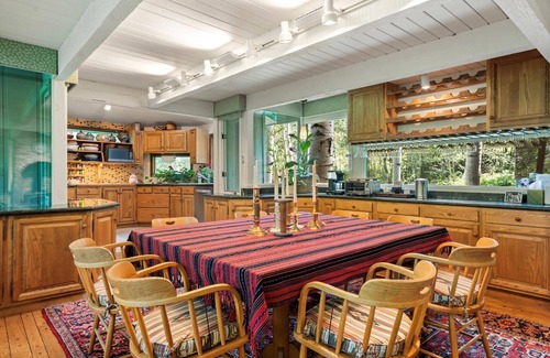 Aspen House | Guest Favorites at 10% Off! Stay 3 nights through Nov