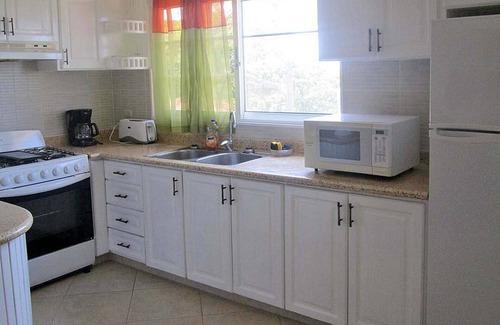 Urbanizacion Tavarez Villa | Guest-friendly central complex, 8 bedrooms, 2 pools, tennis/basket/soccer courts