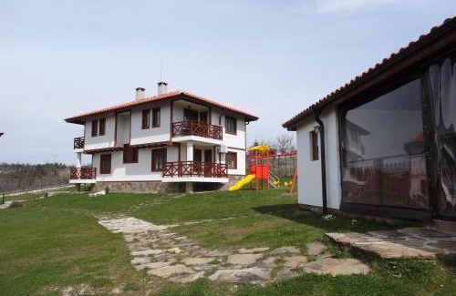Tryavna Apartment | Guest House Ivanini Houses