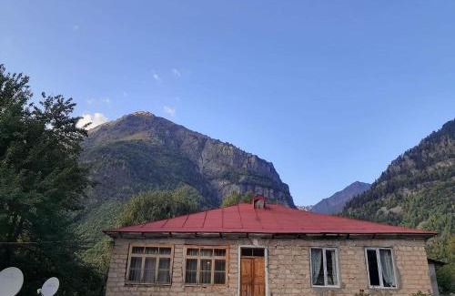 Lalkhori House | Guest House Malkhaz Niguriani