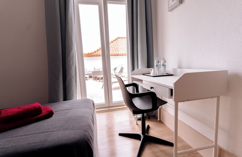 Praia das Macas House | Guest House Residencial REAL