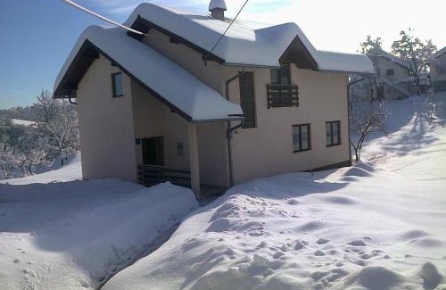 Slunj House | Guest House Tena