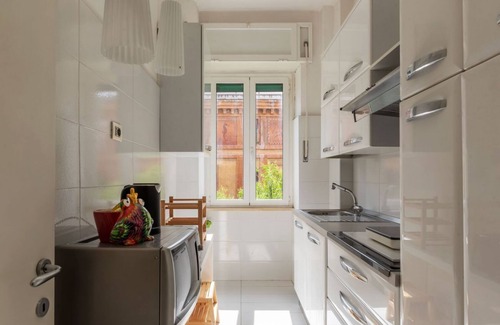 Flaminio Apartment | GuestHost - Bright Flat in Lungotevere Flaminio