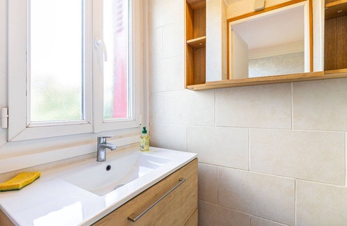 Clamart House | GuestReady - Calm Countryside near Montparnasse