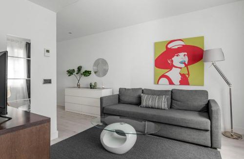 Recoletos Apartment | GuestReady- Modern Aparthotel in Salamanca -Madrid