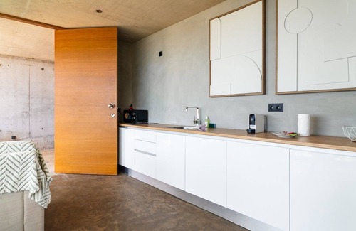 Sao Vicente House | GuestReady - Relax and Ride the Waves