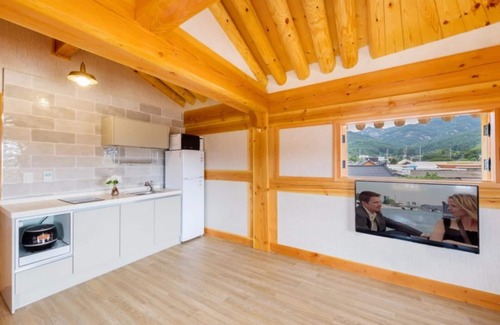Gyeongju House | Gyeongju Yongjang Hanok Pension