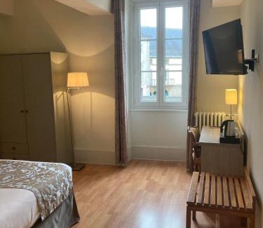 Pouilly-en-Auxois Hotel | Hôtel de la Poste