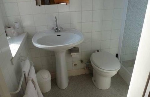 Aubreville Hotel | Hôtel du Commerce